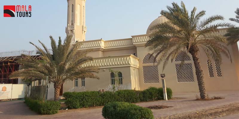 Al Mamzar Mosque