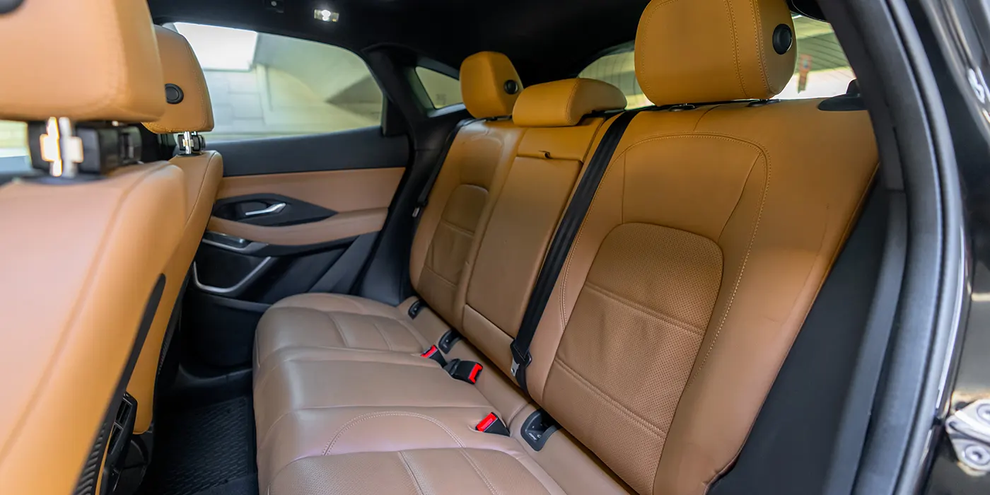 Jaguar E-Pacе R-Dynamic Edition back seats