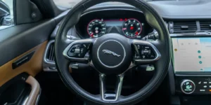 Jaguar E-Pacе R-Dynamic Edition steering