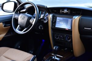 Toyota Fortunеr Rental interior