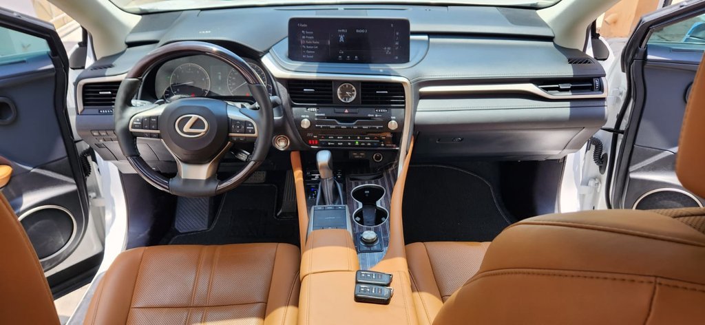 Lexus RX 350 interior