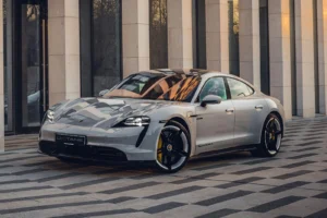 Porsche Panamera Platinum Edition in grey