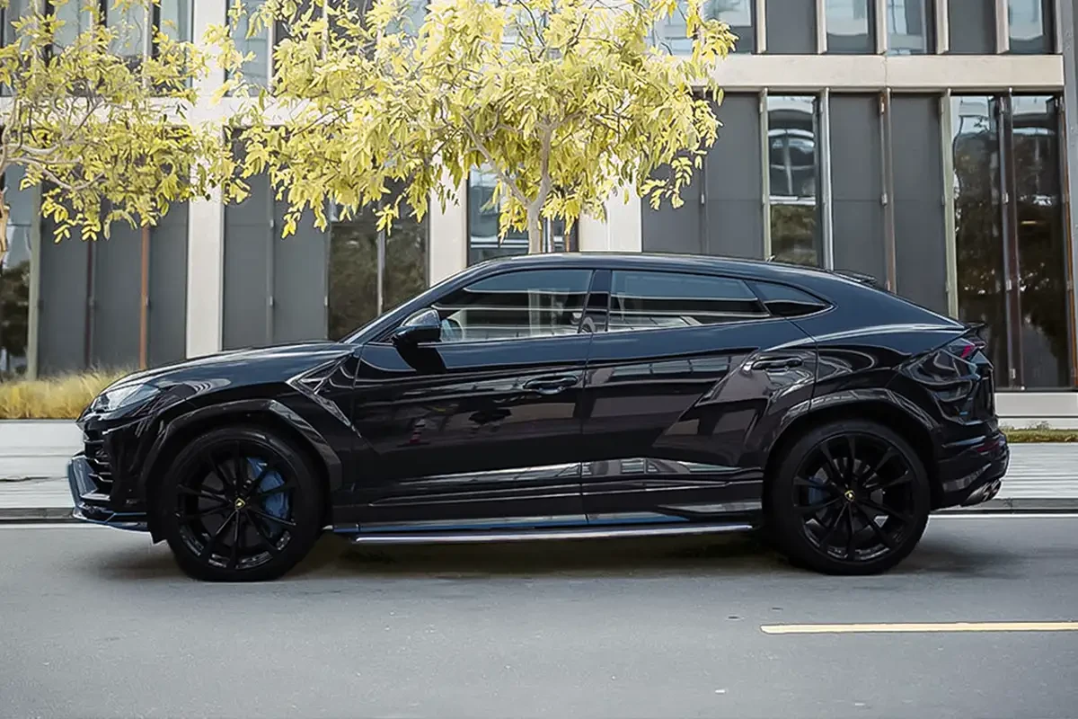 black Lamborghini side view