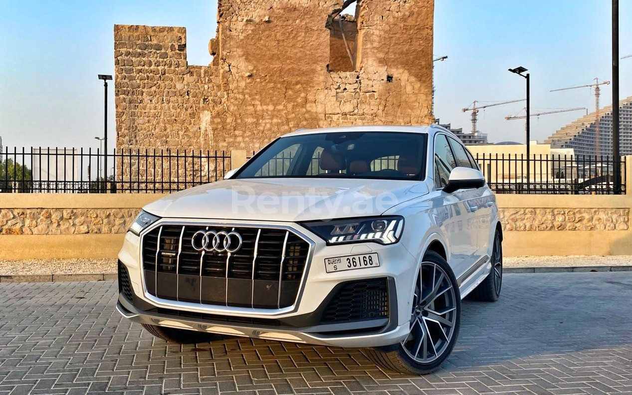 Rent Audi Q7 cars in Dubai - Mala Rent a car